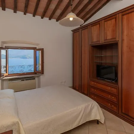 Helloelba Il Faro 2 Semesterbostad