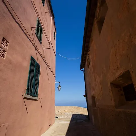 Helloelba Il Faro 2 Semesterbostad *